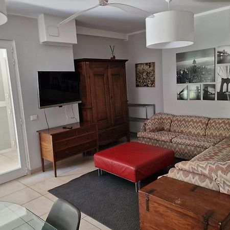 Residence Appartamenti Casa Vacanze Abbazia Pesaro Dış mekan fotoğraf