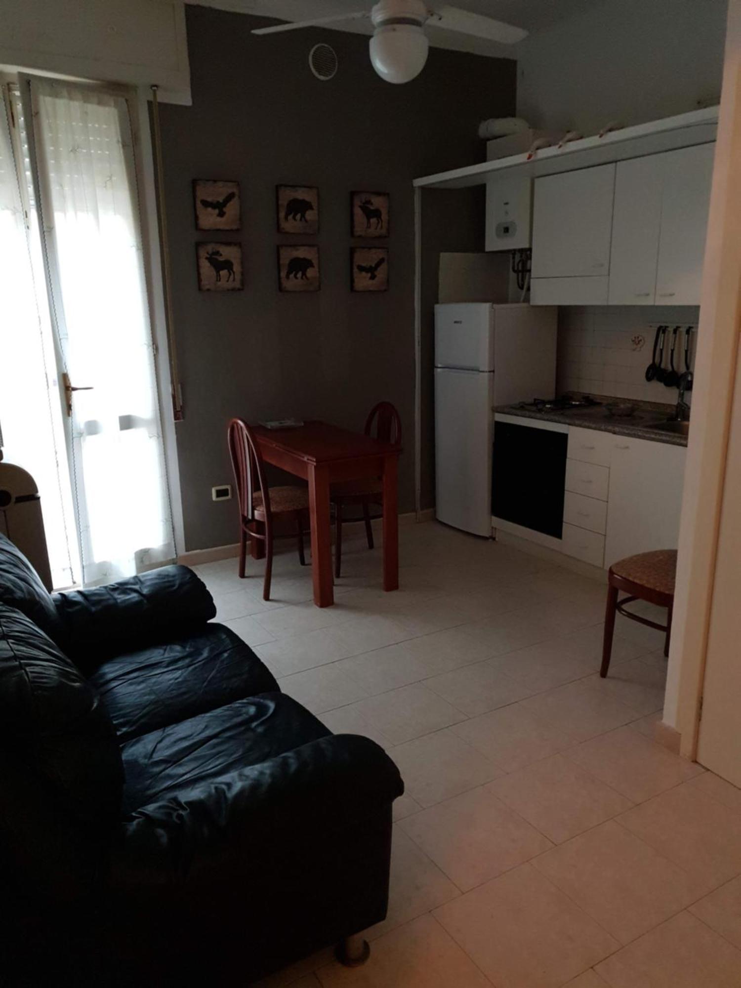 Residence Appartamenti Casa Vacanze Abbazia Pesaro Dış mekan fotoğraf
